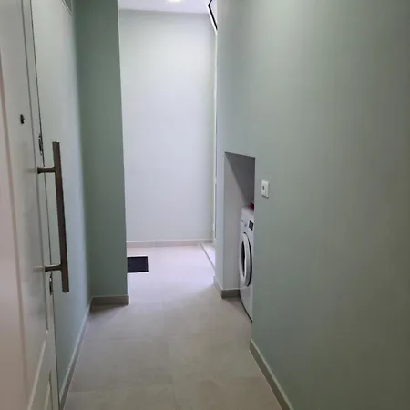 Travelers' Apartment